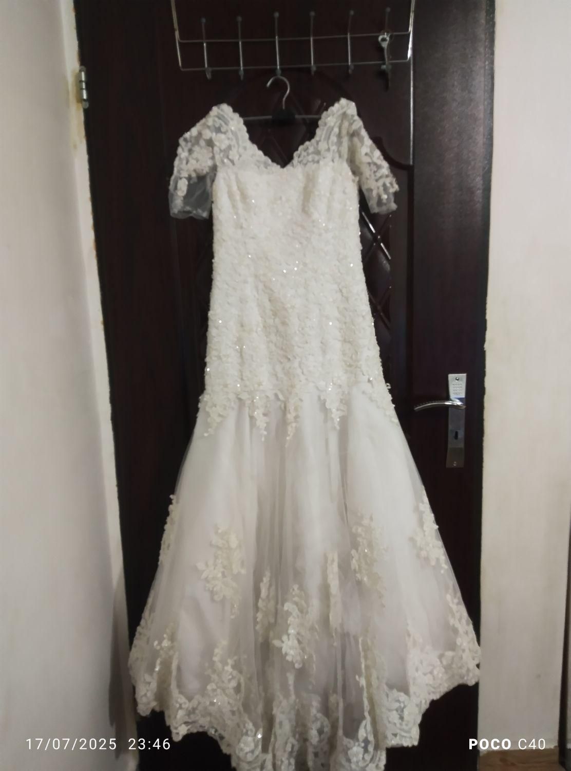 لباس عروس|لباس|ارومیه, |دیوار