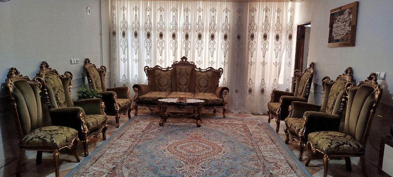 فروش مبلمان خانگی وکاملا تمیز وسالم|مبلمان خانگی و میز عسلی|ابریشم, |دیوار