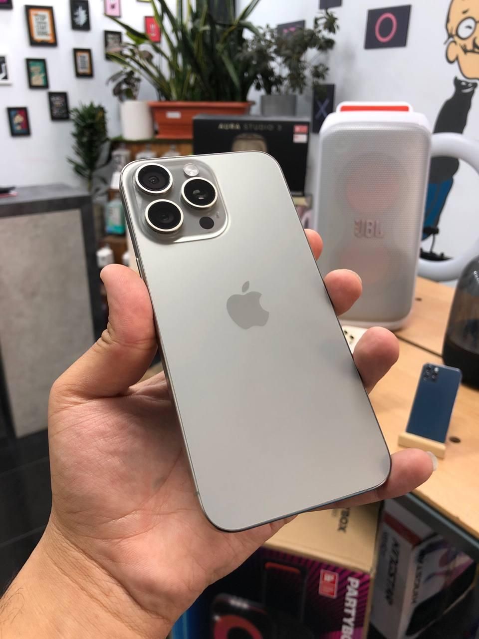 اپل iPhone 15 Pro Max با حافظهٔ ۲۵۶ گیگابایت|موبایل|کرج, آزادگان|دیوار