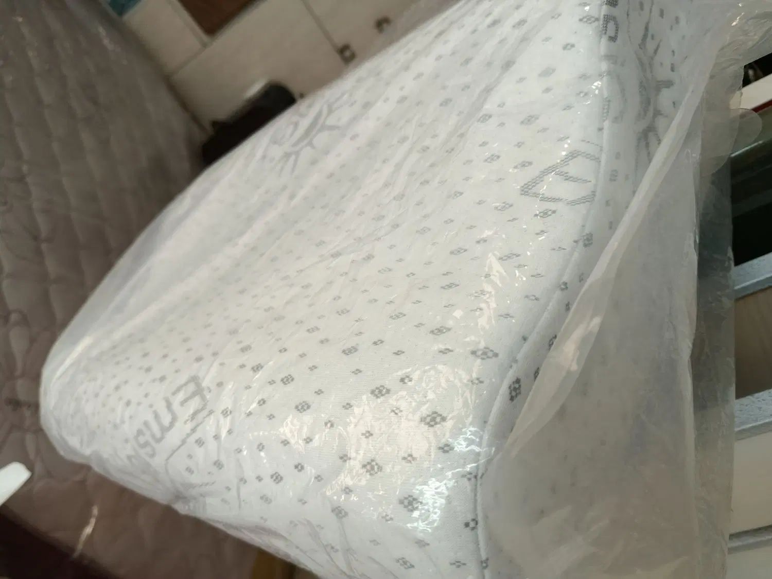بالش مموری فوم مناسب دیسک گردن|رختخواب، بالش، پتو|مشهد, طبرسی شمالی|دیوار