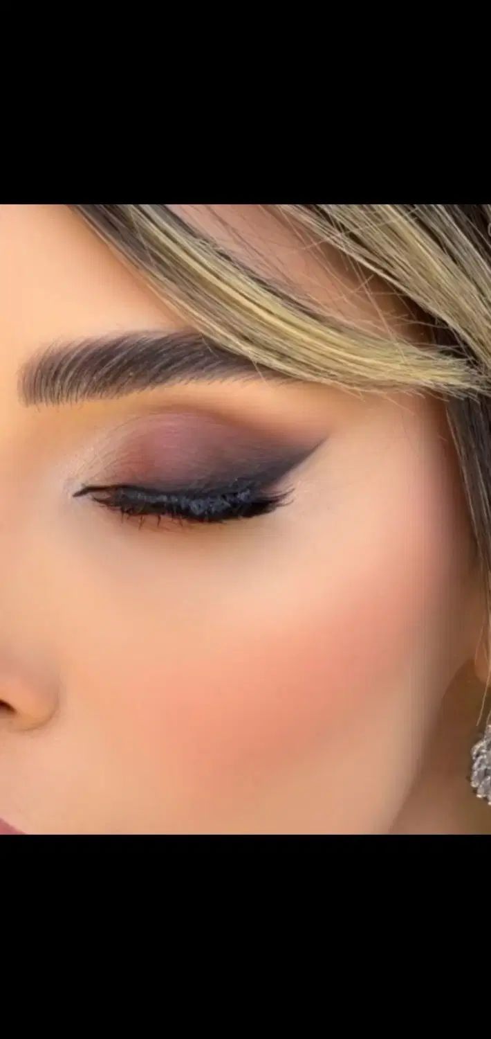 میکاپ وکاشت مژه موقت اصلاح باقیمت باورنکردنی|خدمات آرایشگری و زیبایی|تربت جام, بیست متری منبع آب|دیوار