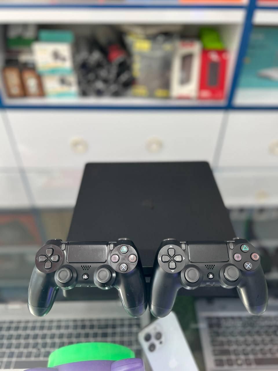 ps4اسلیم 1ترابایت به همراه یک دسته اضافه|کنسول، بازی ویدئویی و آنلاین|کنگاور, |دیوار