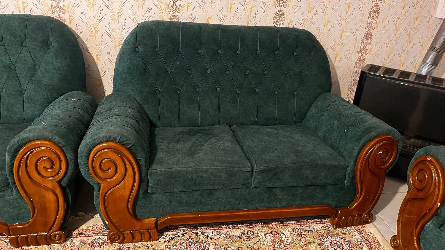 مبل۷نفره مخمل سبز محکم وباکیفیت سالها استفاده کن|مبلمان خانگی و میز عسلی|نیشابور, شهرک جانبازان|دیوار
