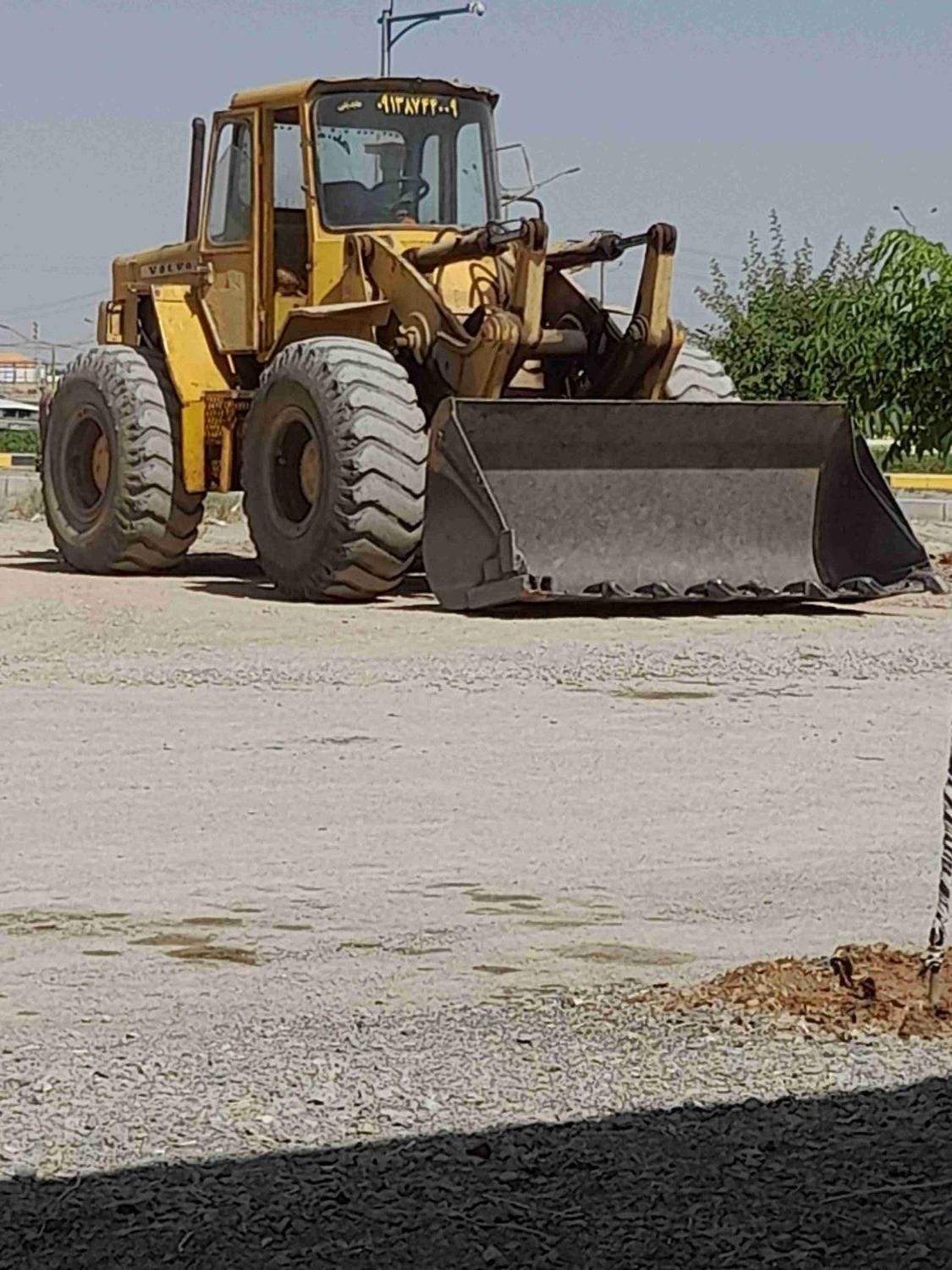 لودر کمپرس بیل مکانیکی خاکبرداری تخریب استخر|خدمات حمل و نقل|نجفآباد, شیخ بهایی جنوبی|دیوار