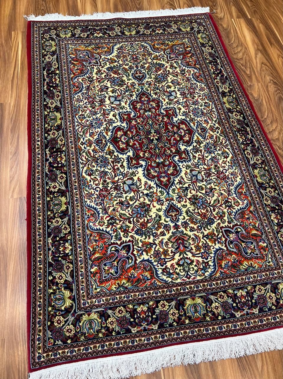 یک تخته قالیچه سه متری کرک قم ریز بافت|فرش|تهران, بازار|دیوار