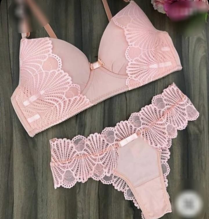 آموزشگاه خیاطی و آموزش دوره ی لباس زیر|خدمات آموزشی|مشهد, گوهرشاد|دیوار