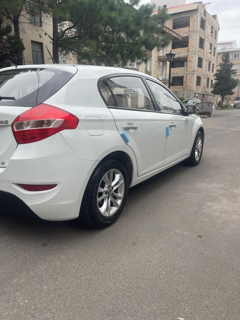 برلیانس H320 اتوماتیک 1500cc، مدل ۱۳۹۵|خودرو سواری و وانت|رشت, یخسازی|دیوار