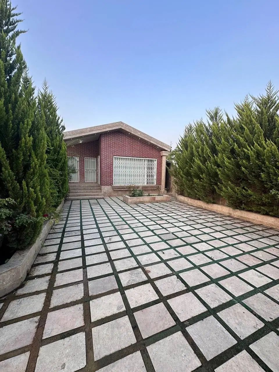 225متری نما کلاسیک/سندتکبرگ/حیاط سرسبز ومشجر|فروش خانه و ویلا|تهران, اتابک|دیوار