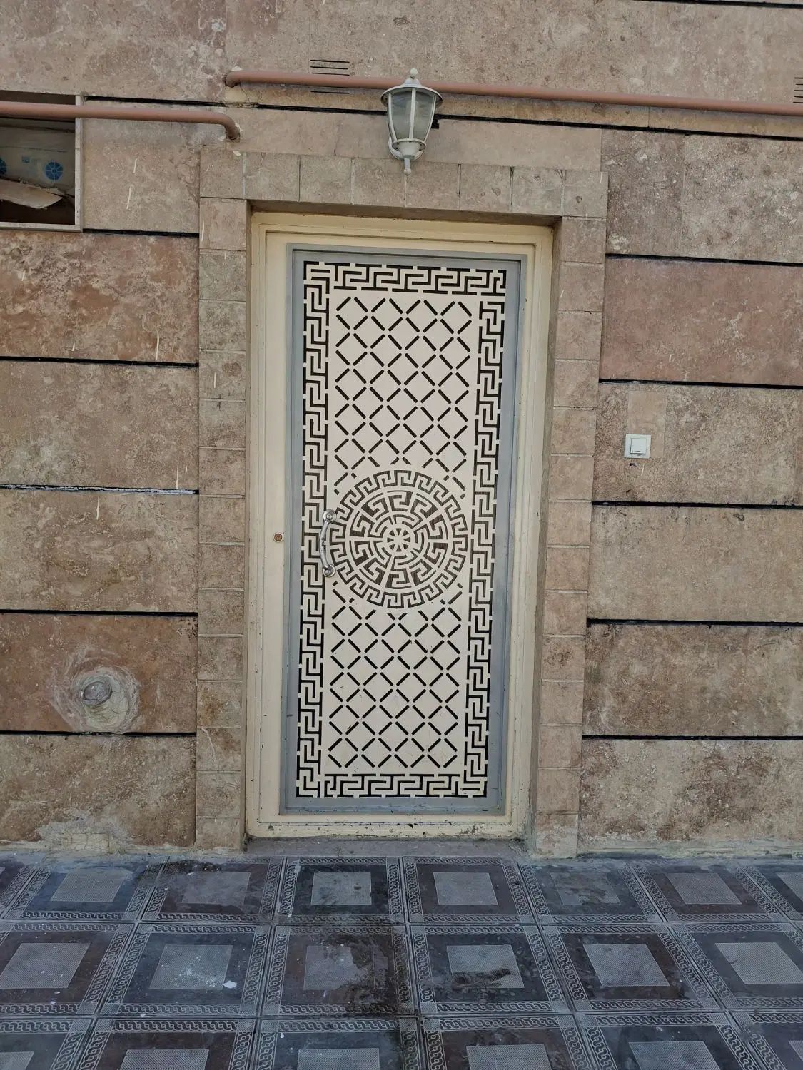 ‌منزل مسکونی طبقه اول عبور مجزا  گاز وبرق جدا|اجارهٔ آپارتمان|مریوان, |دیوار