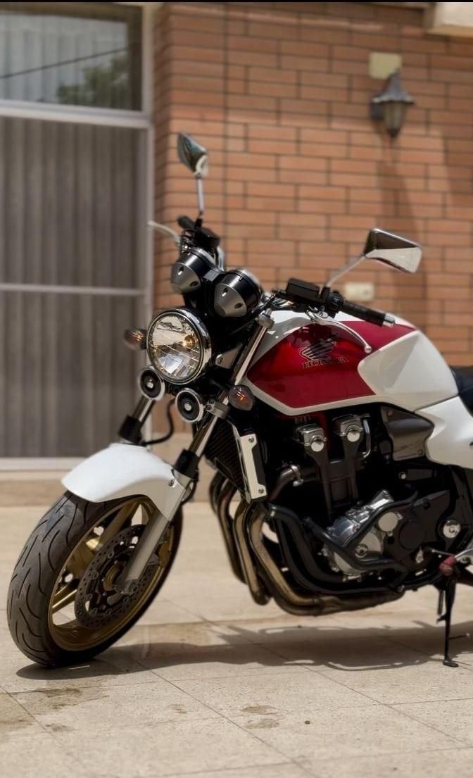 cb1300 سندسوشیان|موتورسیکلت|تهران, میدان ولیعصر|دیوار