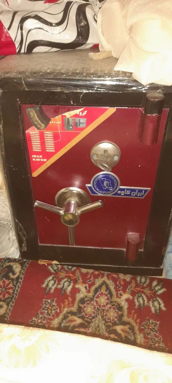 گاوصندوق کوچک|ابزارآلات|کرج, حصارک بالا|دیوار