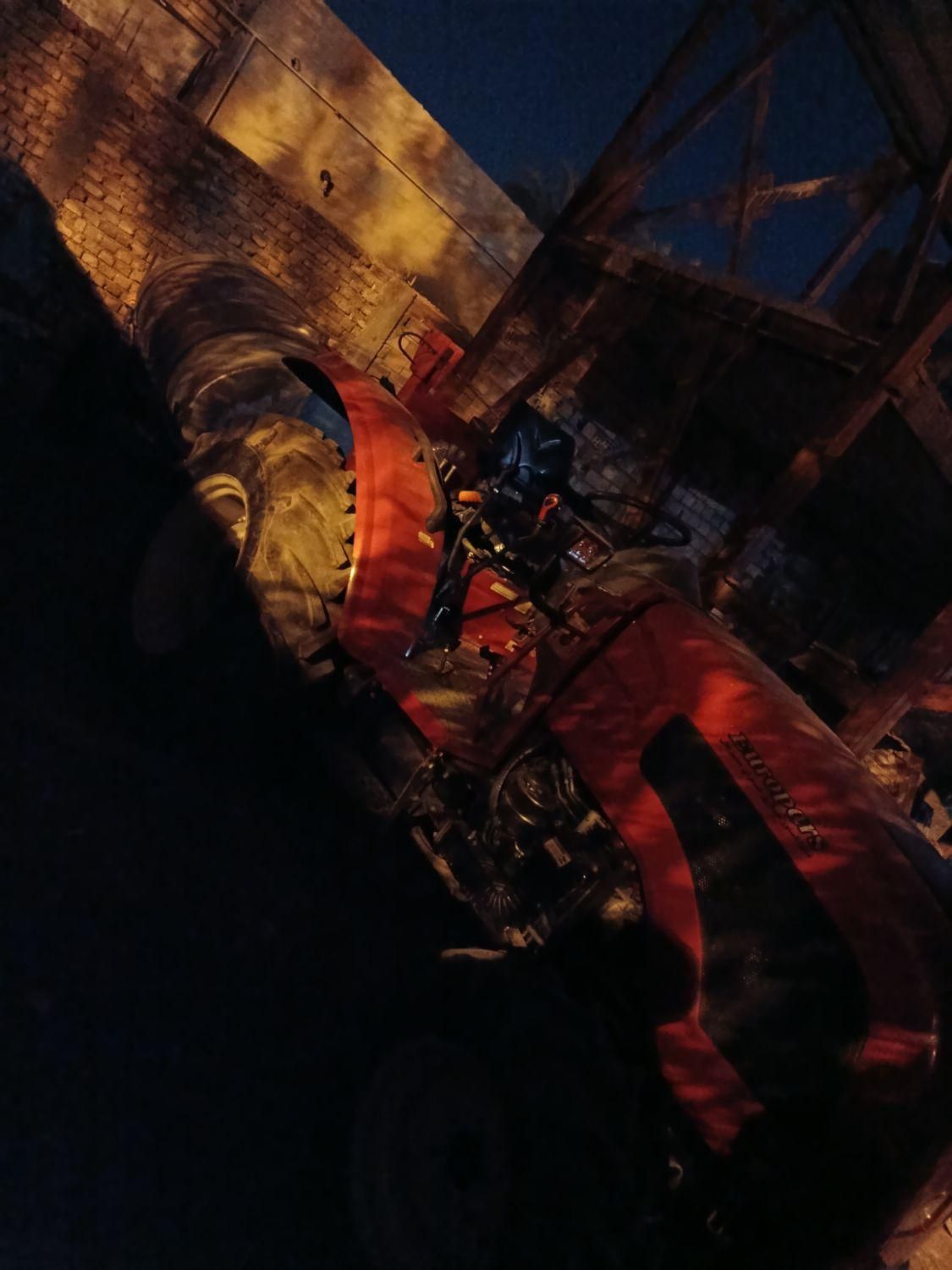 تراکتور اماده تیلر کردن|خدمات باغبانی و درختکاری|بم, |دیوار