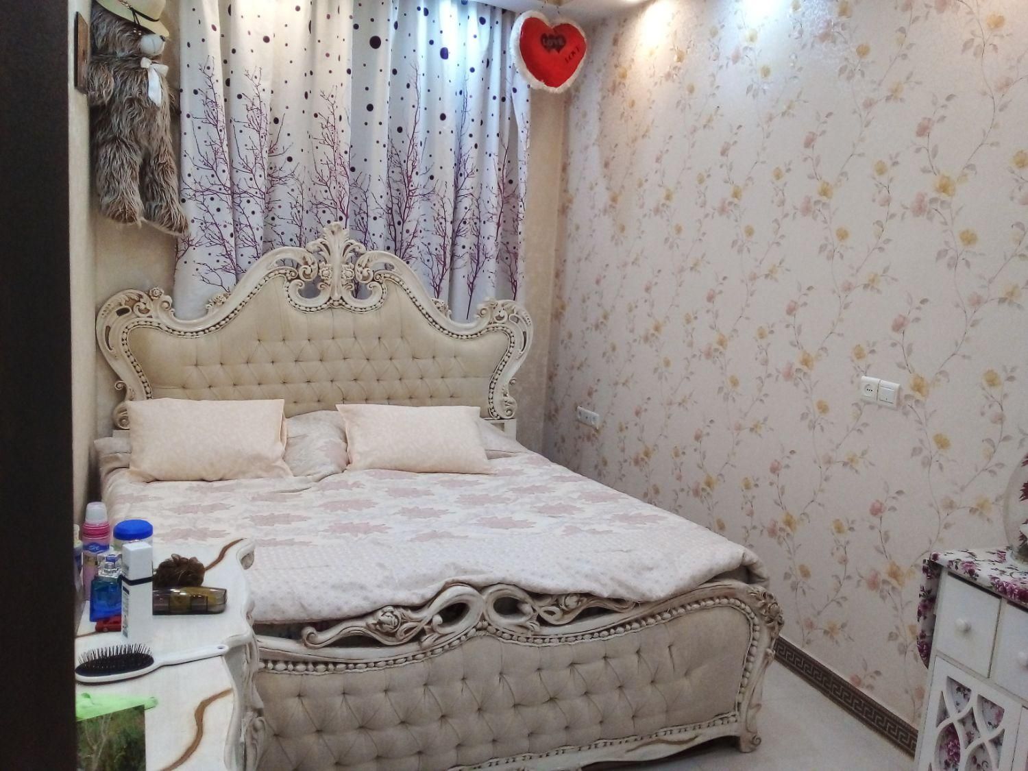 یه واحد آپارتمان شیک وتمیز|اجارهٔ کوتاه‌مدت آپارتمان و سوئیت|رشت, دباغیان|دیوار