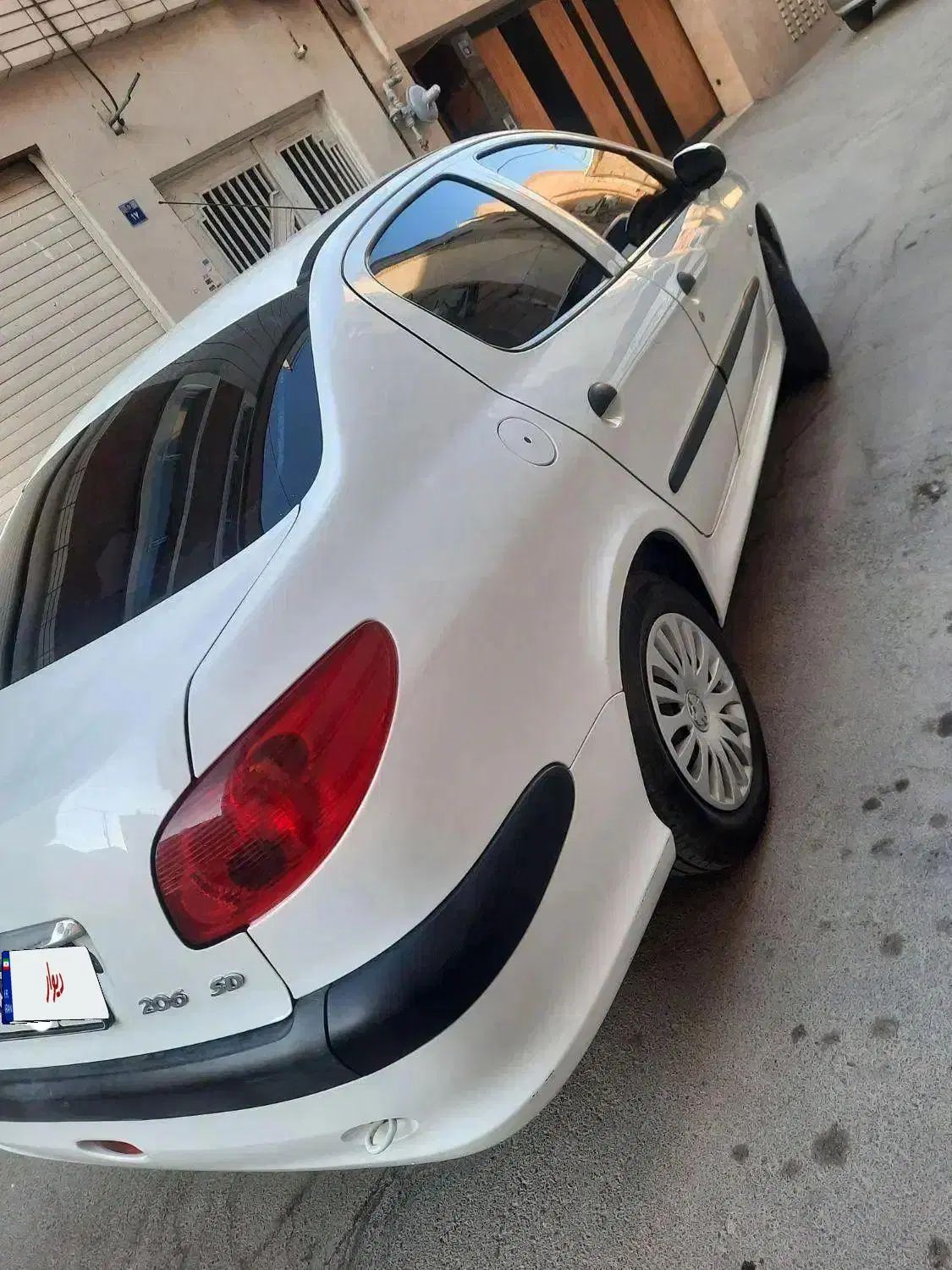 206 V8 SD، مدل ۹۸ درجه یک|خودرو سواری و وانت|اصفهان, باغ گلها|دیوار
