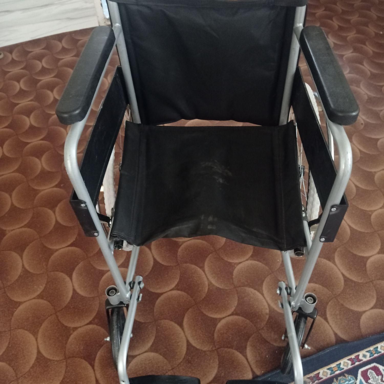 ویلچر و بالابر معلولین واکر چرخ دار|آرایشی، بهداشتی، درمانی|شیراز, ارم|دیوار