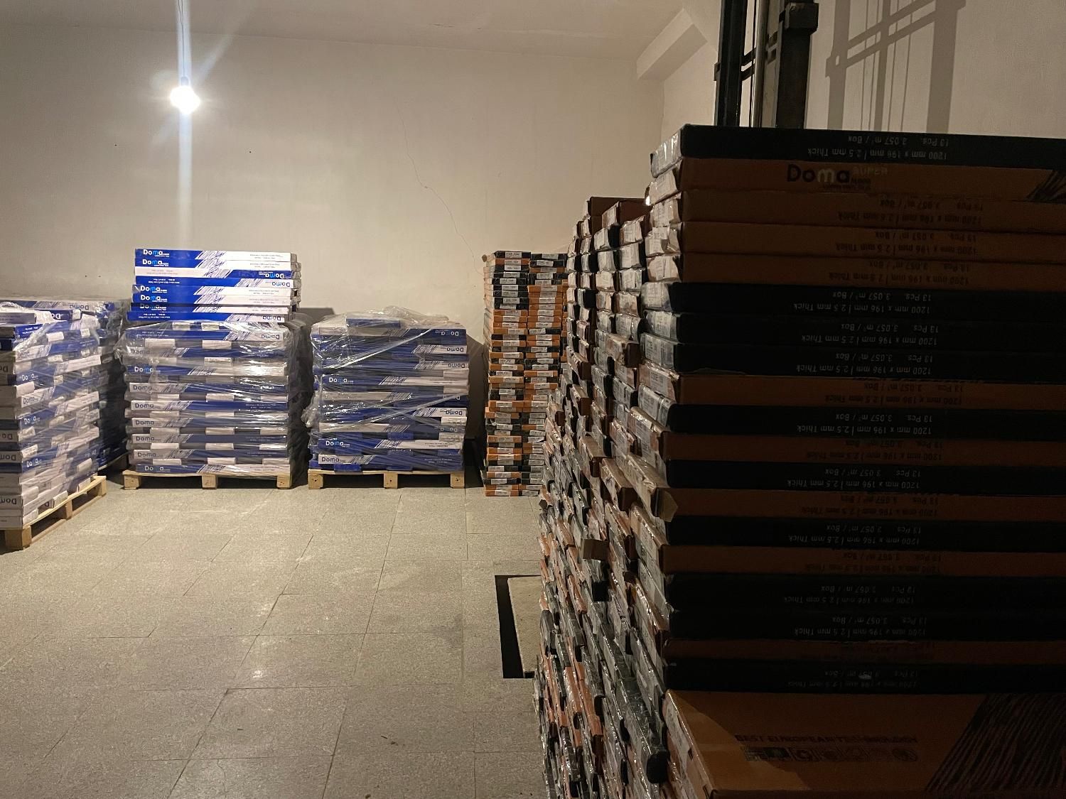 مرجع کاغذ دیواری، کفپوش، چمن ، پارکت ، قرنیز|خدمات پیشه و مهارت|اهواز, امانیه|دیوار