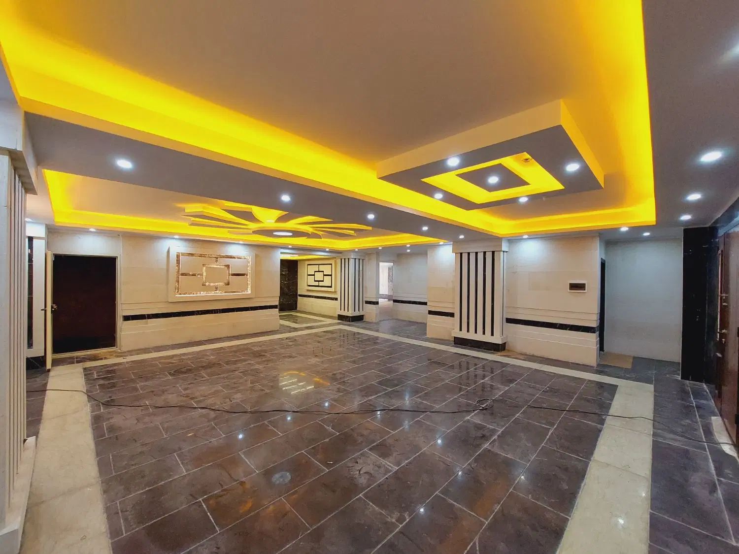130متر 3 خواب سنددار // روبنما تاپ لوکیشن (ارغوان)|فروش آپارتمان|کرج, گلشهر|دیوار