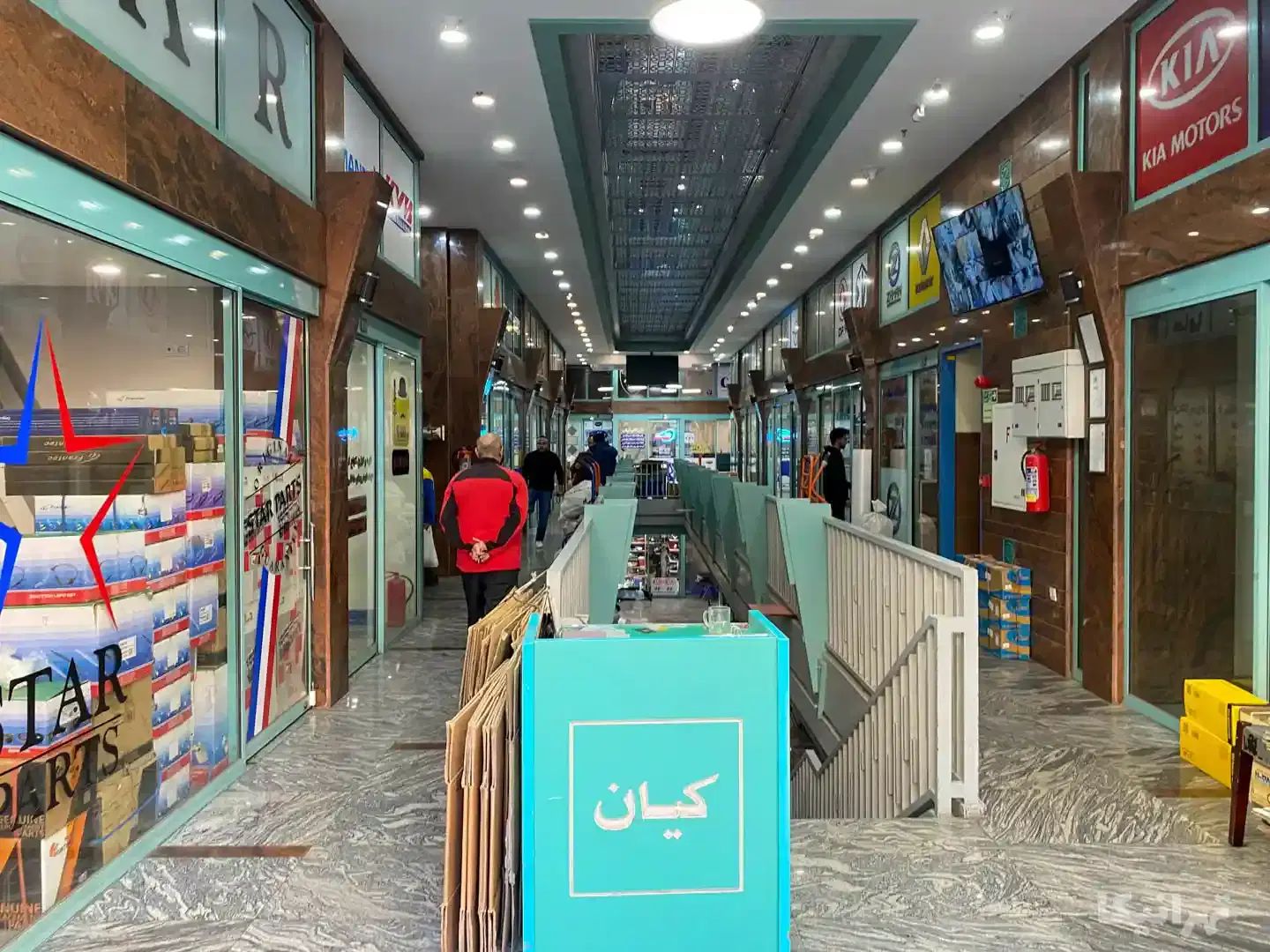 ۱۳ متر مغازه چراغ برق بهارستان یدکی خودرو|فروش مغازه و غرفه|تهران, بهارستان|دیوار