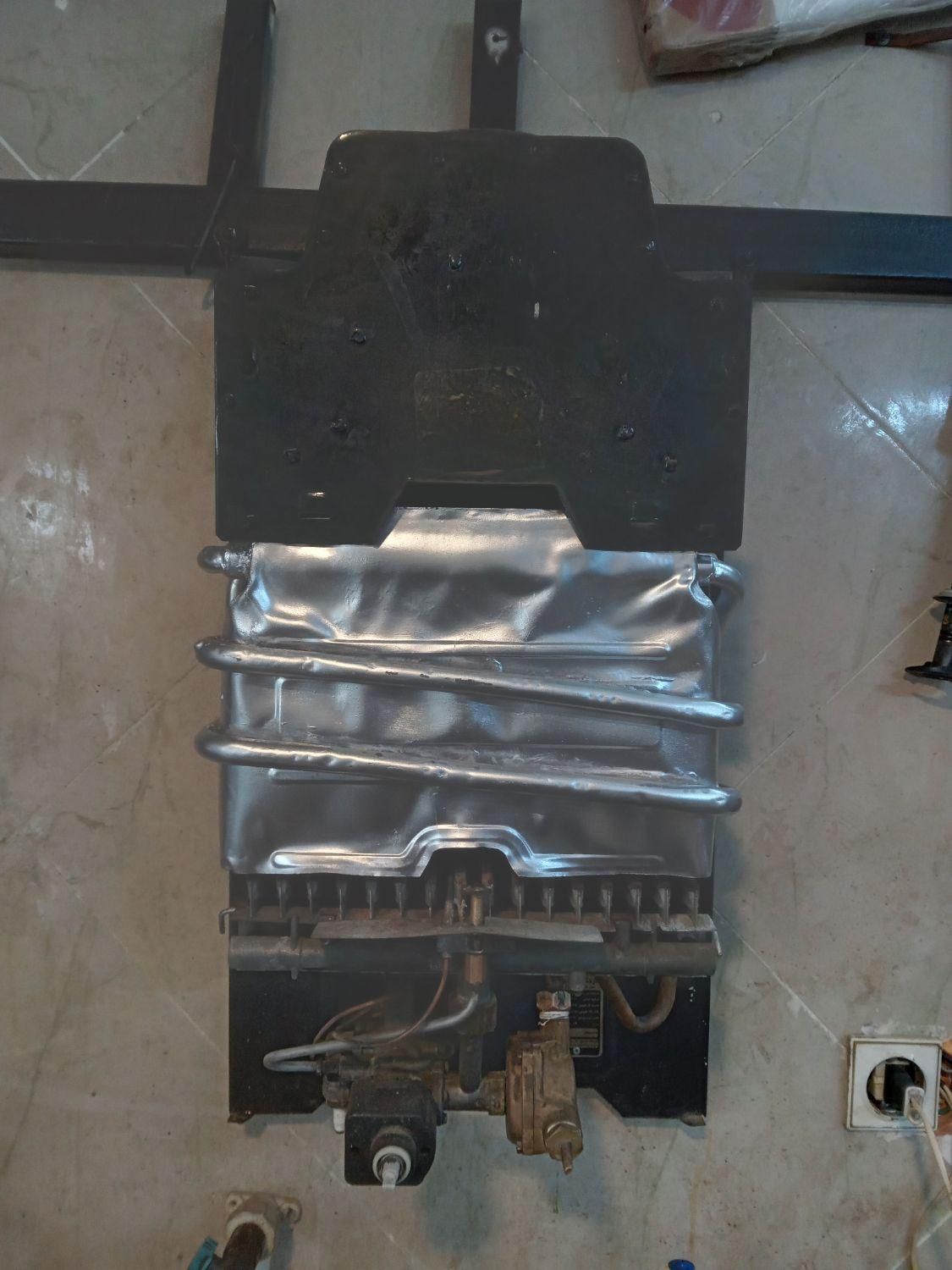 آبگرمکن دیواری ایران شرق ۱۸ لیتری|آبگرمکن، پکیج، شوفاژ|مشکیندشت, |دیوار