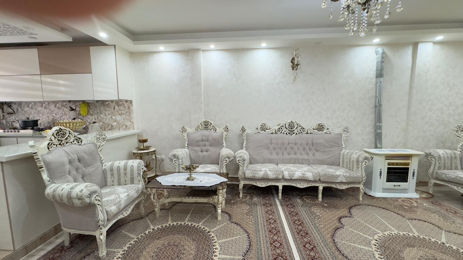 مبل سلطنتی|مبلمان خانگی و میز عسلی|تهران, آجودانیه|دیوار