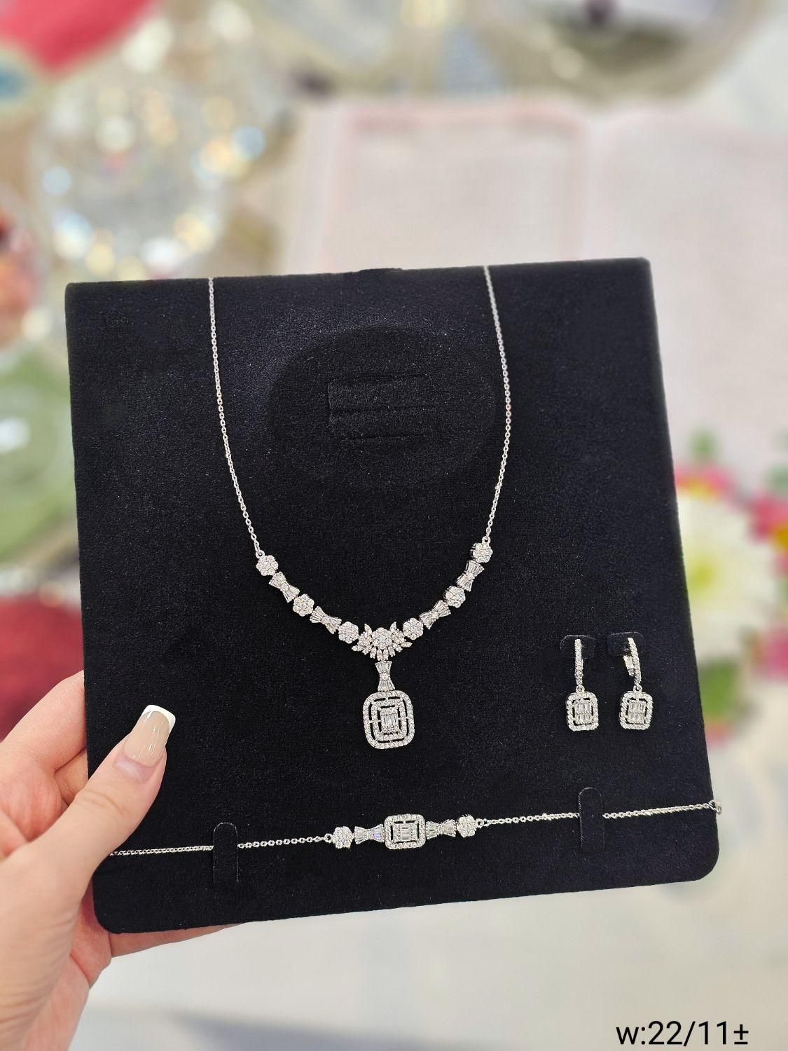 سرویس نقره مخصوص عروس بدون مو زدن با طلا|بدلیجات|تبریز, |دیوار