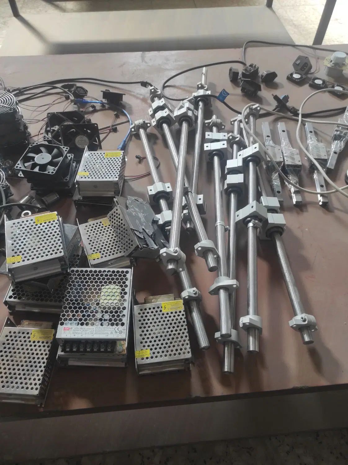 تعداد زیادی قطعات الکترونیکی و مکانیکی CNC|ماشین‌آلات صنعتی|تهران, پونک|دیوار