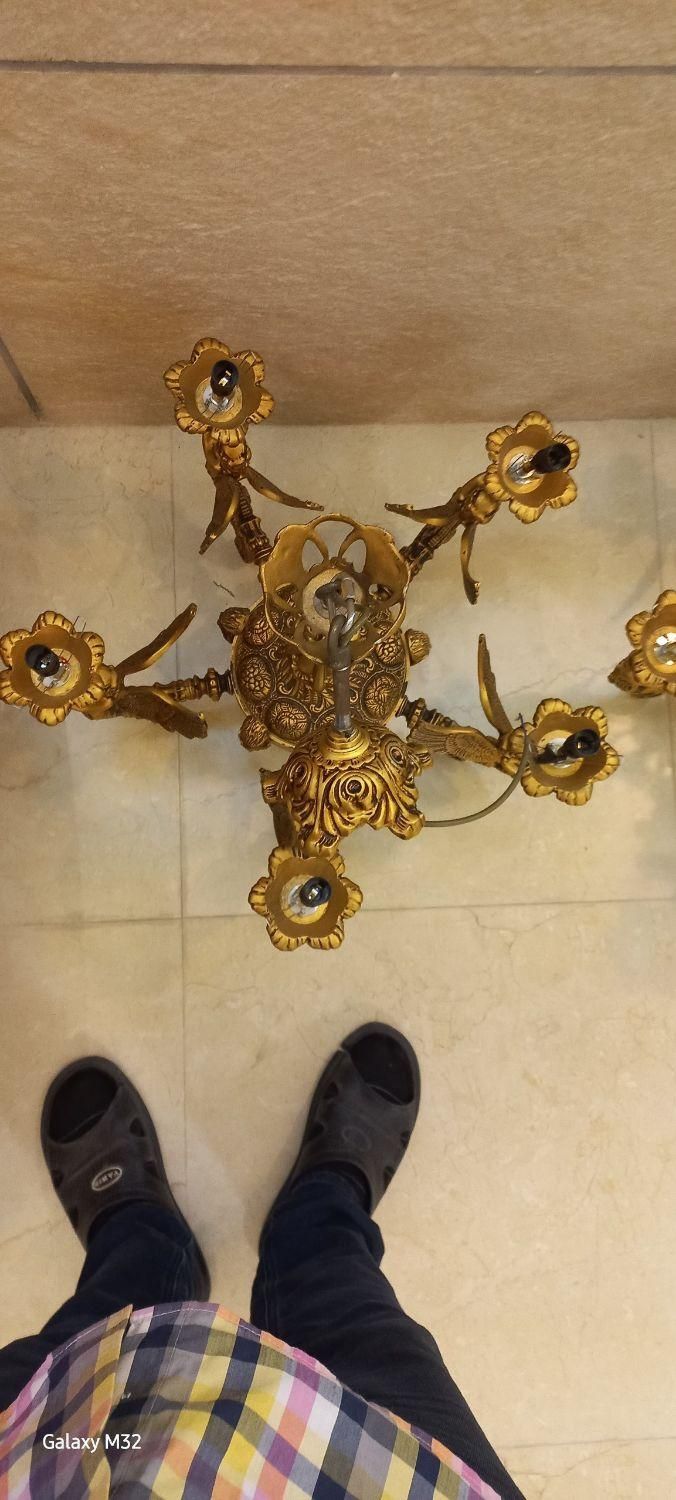 لوستر ۵ شاخه .از جنس رزین. جفت .|لوستر و چراغ آویز|اصفهان, باغ زرشک|دیوار