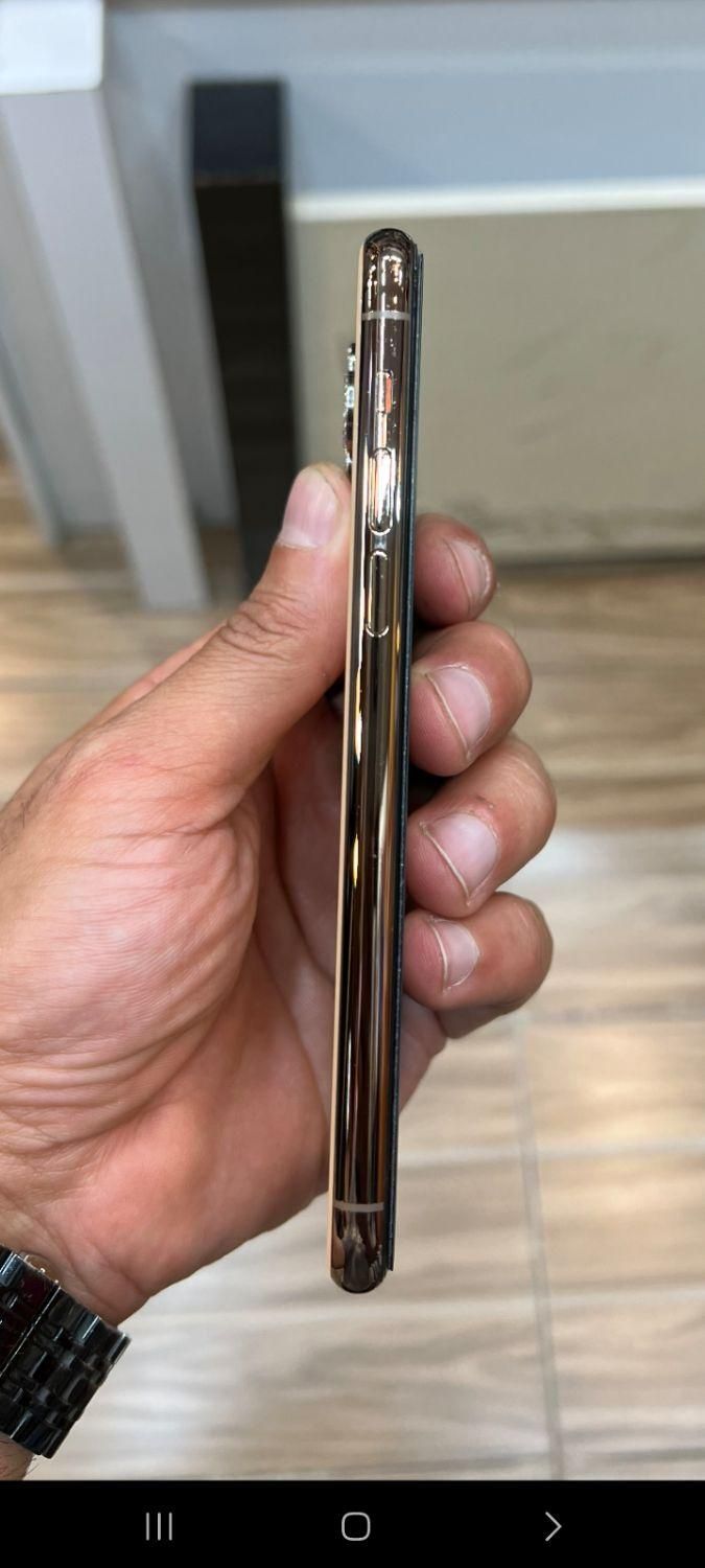 اپل iPhone 11 Pro با حافظهٔ ۲۵۶ گیگابایت|موبایل|رشت, معلم|دیوار