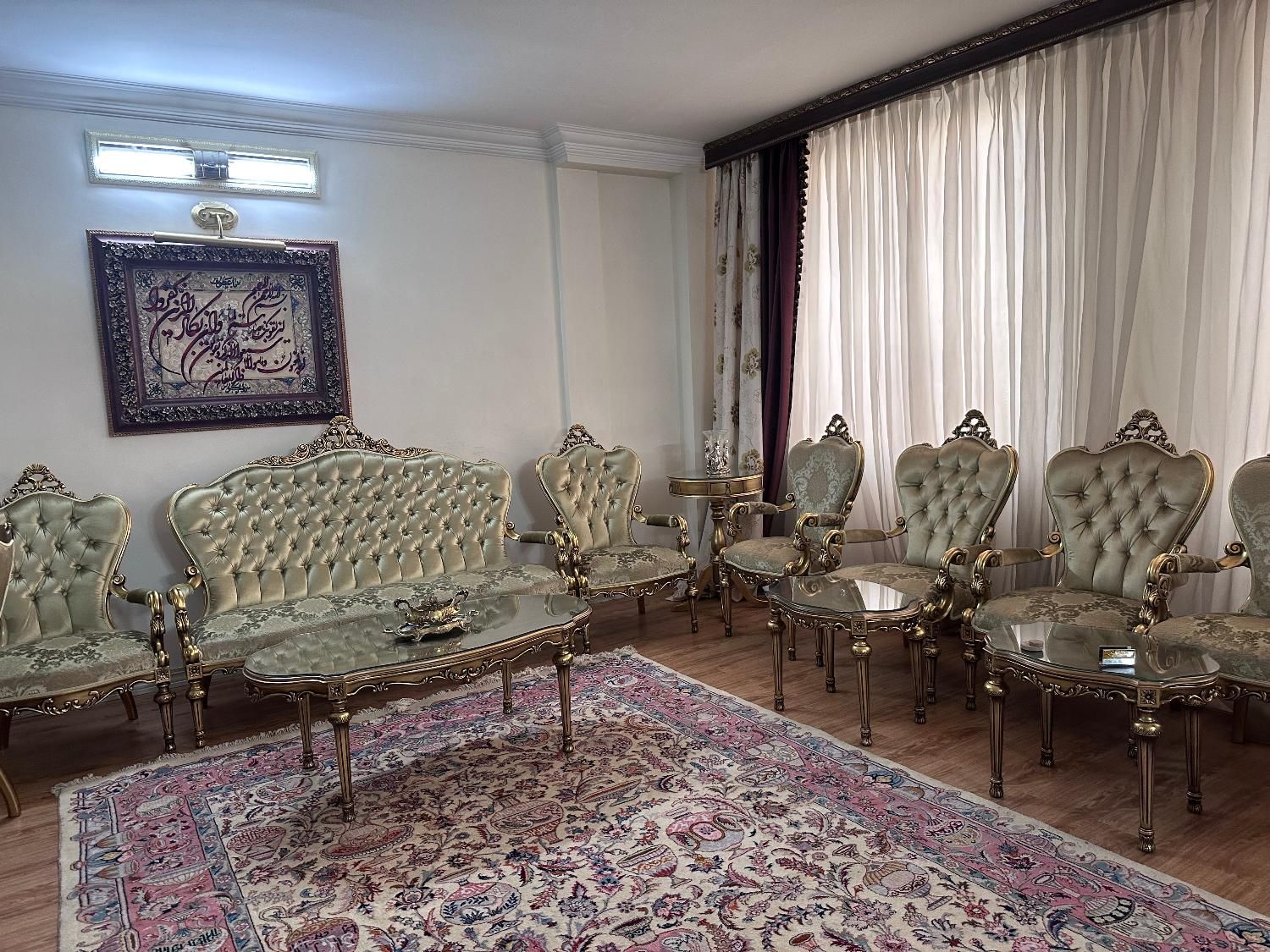 سرویس مبلمان نه نفره و ناهارخوری برند دقت مشهد|مبلمان خانگی و میز عسلی|مشهد, هفده شهریور|دیوار