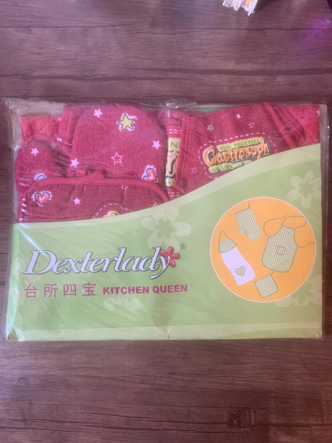 ست پیشبند آشپزخانه ۴ تکه Dexterlady|سفره، حوله، دستمال آشپزخانه|تهران, اکباتان|دیوار