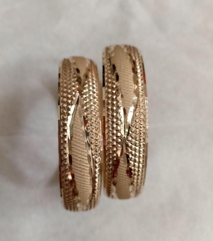 تکپوش|بدلیجات|نیشابور, هفده شهریور|دیوار