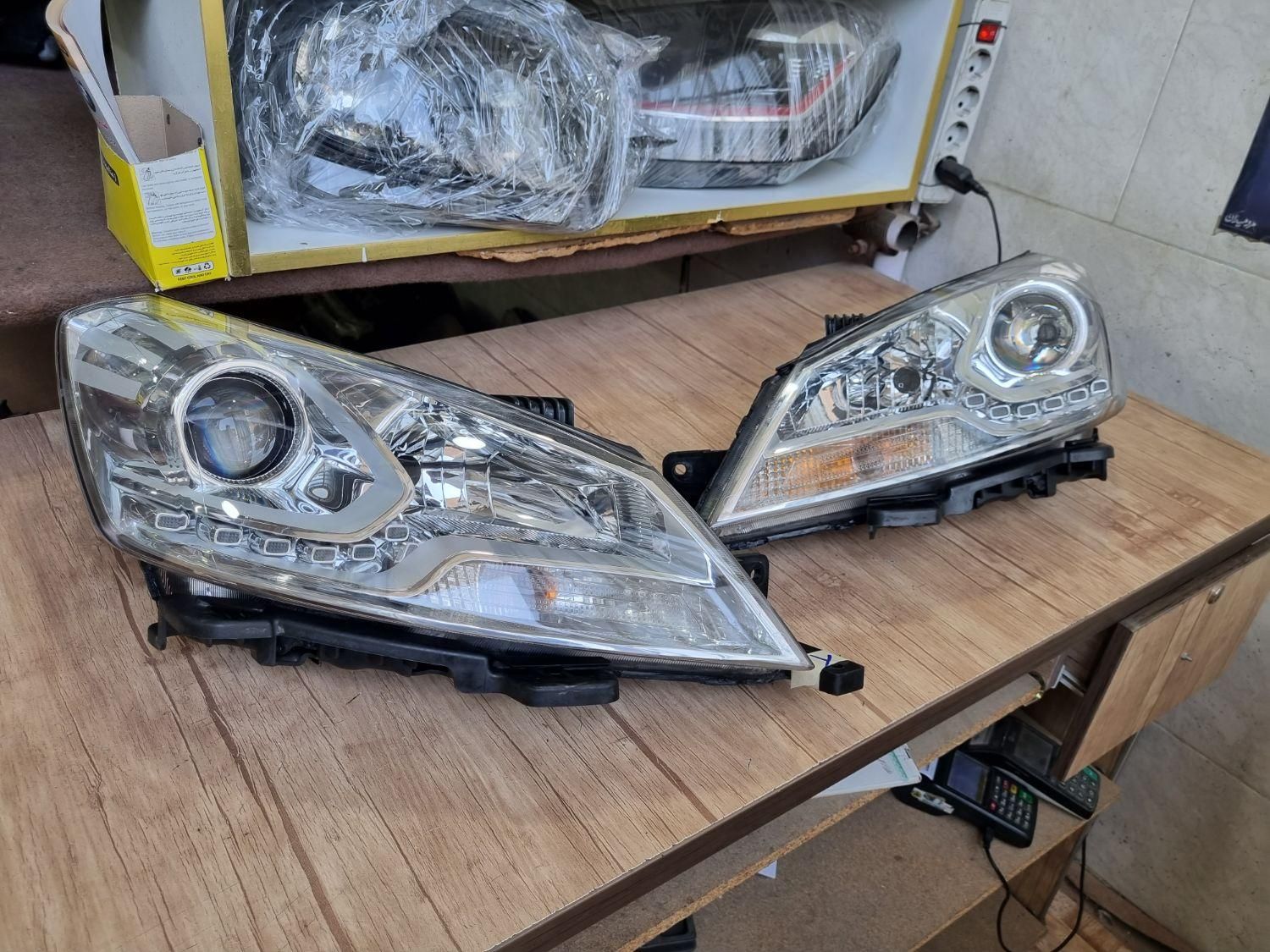 چراغ برلیانس ۳۳۰ ۳۲۰ ۲۳۰ کراس H30 اچ سی کراس آریو|قطعات یدکی و لوازم جانبی|قم, حنیف نژاد|دیوار