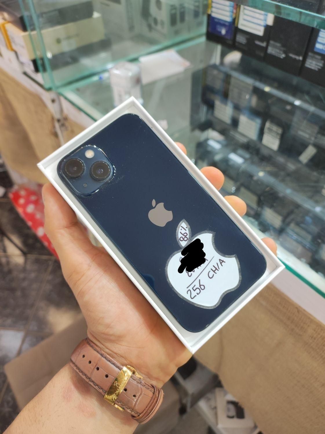 اپل iPhone 13 با حافظهٔ ۲۵۶ گیگابایت|موبایل|یزد, |دیوار