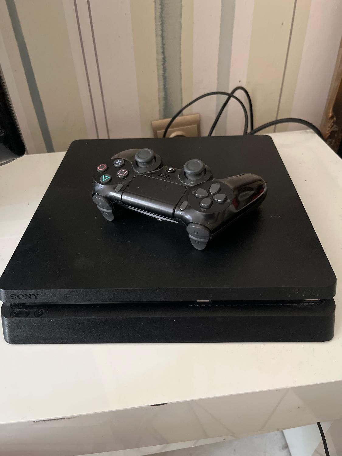 Ps4 اسلیم یک ترا|کنسول، بازی ویدئویی و آنلاین|تهران, امانیه|دیوار