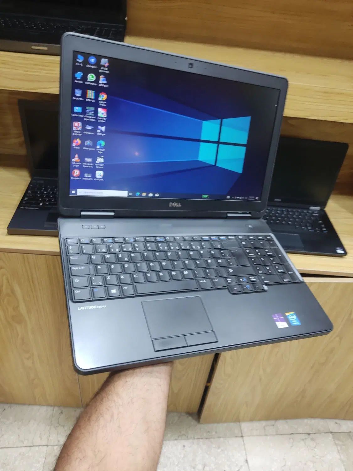 لپتاپDell e5540 i5رم۸ هارد256ssdفول اچ دی/۱۵اینچ|رایانه همراه|تهران, استخر|دیوار
