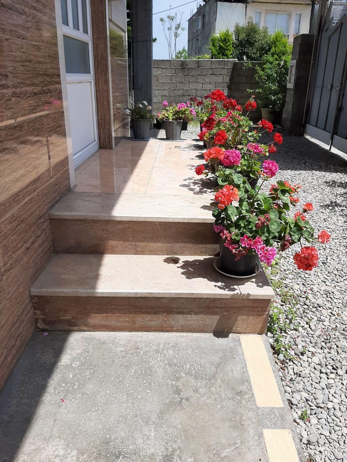 تک خوابه،کاملاتمیز،نزدیک دریاوجنگل،با پارکینگ|اجارهٔ کوتاهمدت آپارتمان و سوئیت|تنکابن, |دیوار