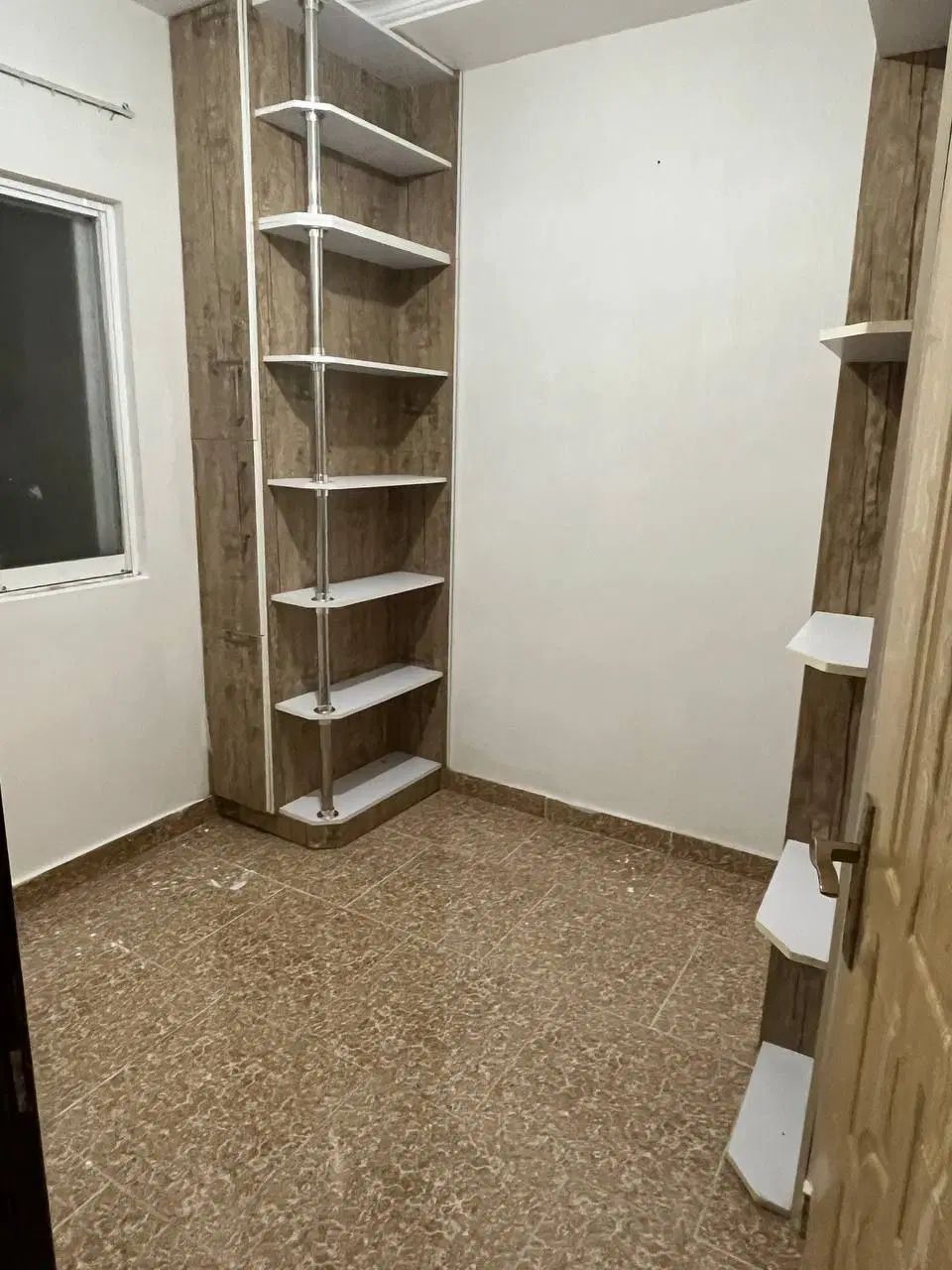 فروش آپارتمان 80 متری 2 خواب لوکیشن معلم به قیمت|فروش آپارتمان|رشت, معلم|دیوار