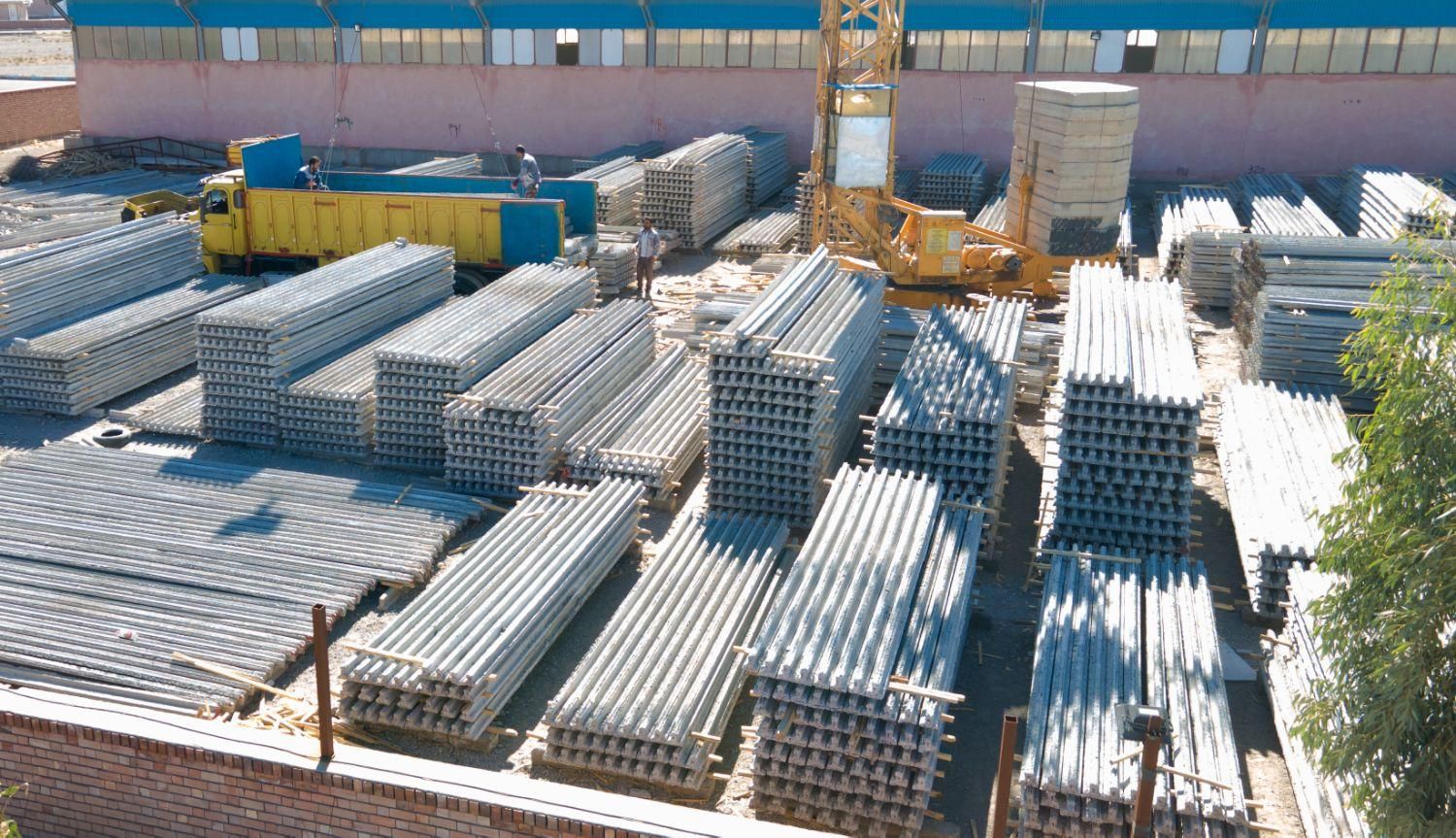 سفارش تیرچه بتنی صنعتی (پیش تنیده) در بهاباد|مصالح و تجهیزات ساختمان|بهاباد, |دیوار