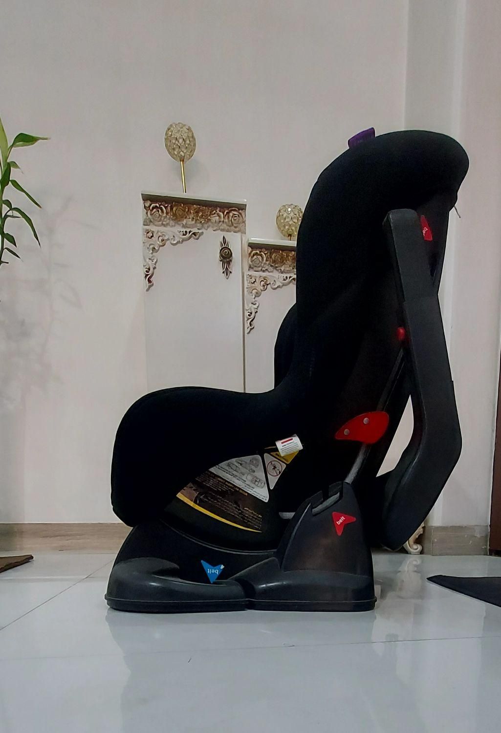 صندلی کودک دلیجان|تخت و صندلی بچه|اسلامشهر, شهرک الهیه|دیوار