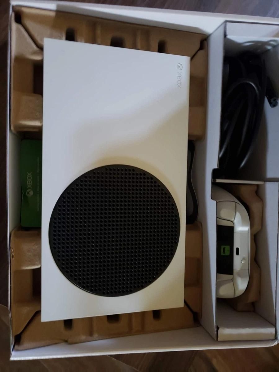 Xbox Series S /ایکس باکس سری اس|کنسول، بازی ویدئویی و آنلاین|همدان, |دیوار