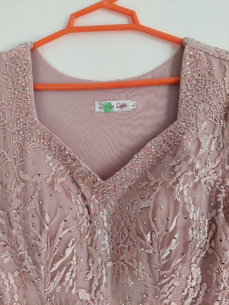 پیراهن مجلسی|لباس|رودهن, |دیوار