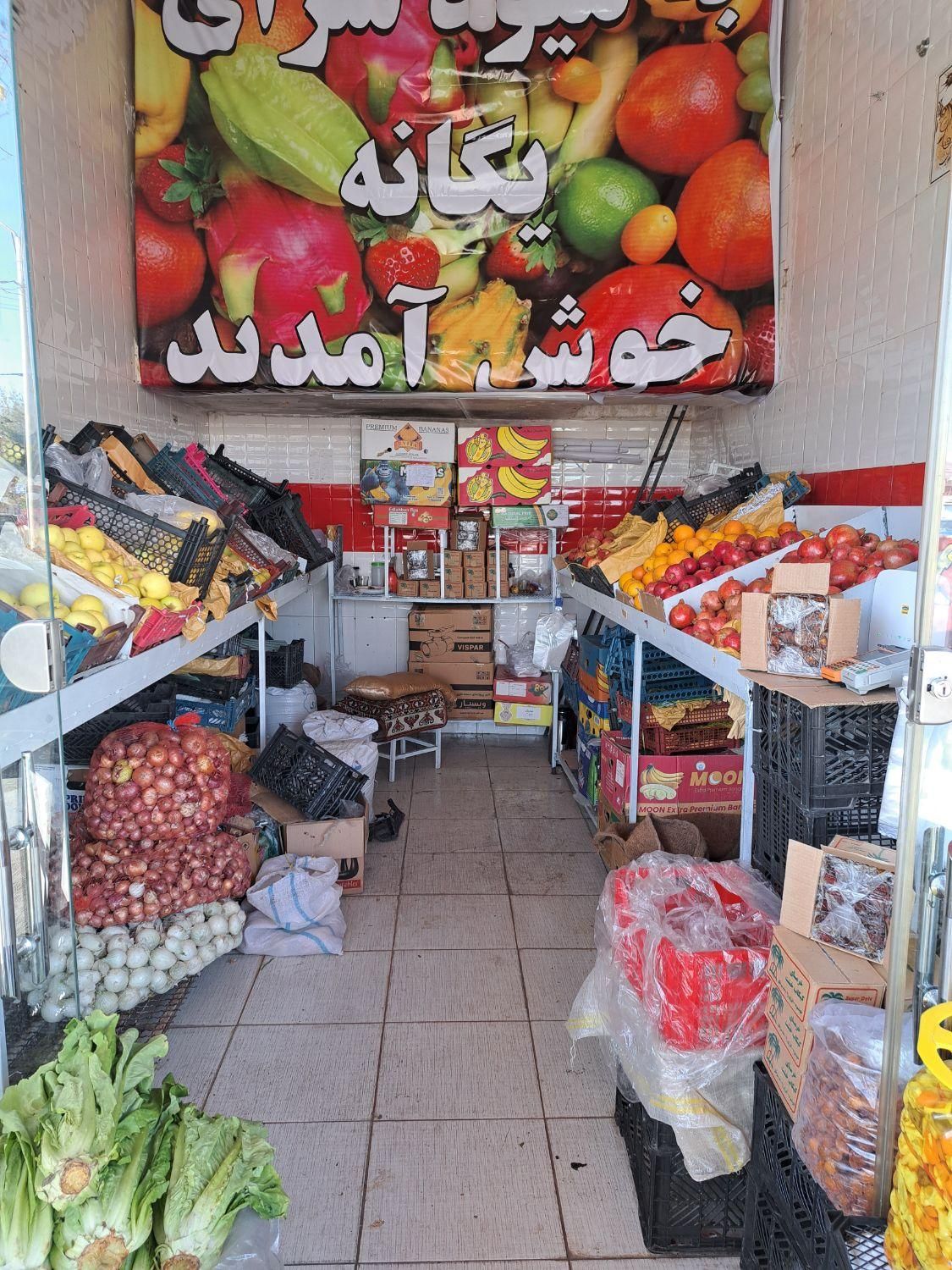 اجاره مغازه ۱۲ متر بر رو خیابان اصلی|اجارهٔ مغازه و غرفه|شیراز, شیشه‌گری|دیوار