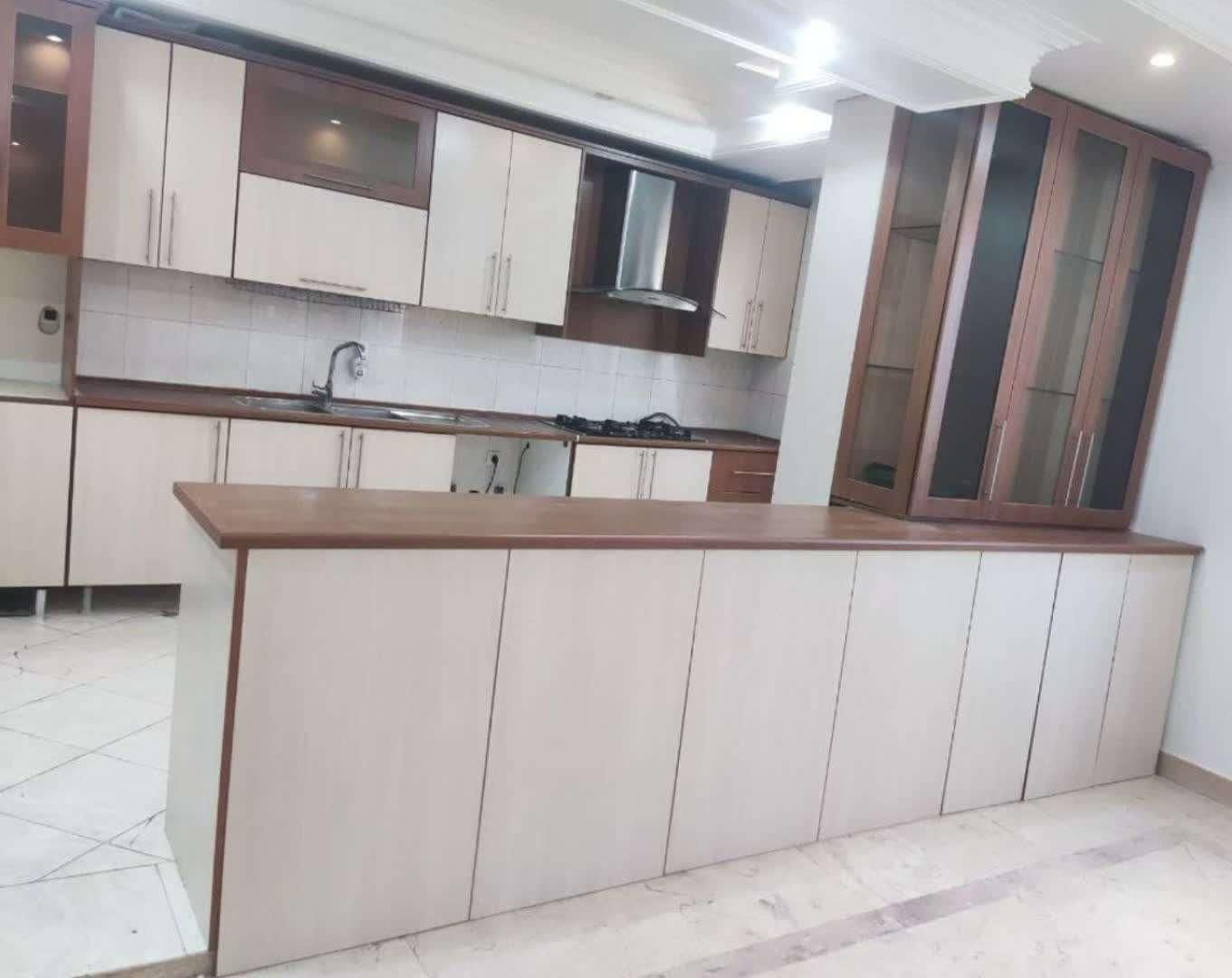 کابینت ام دی اف همراه با هود و سینک دوقلو و ویترین|مصالح و تجهیزات ساختمان|تهران, مجیدآباد|دیوار