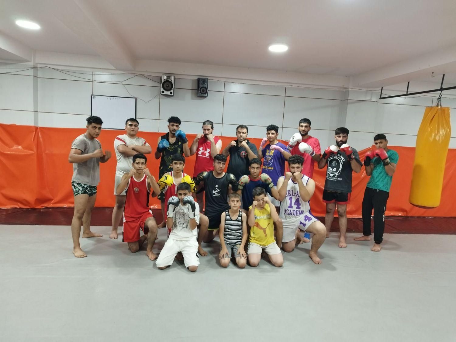 واگذاری باشگاه درحال فعالیت با تمامی تجهیزات|اجارهٔ مغازه و غرفه|قزوین, |دیوار