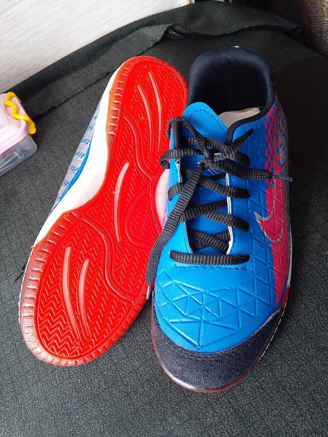 کفش فوتسالی(نو نو) سایز 43 (A)|کیف، کفش، کمربند|جوانرود, |دیوار