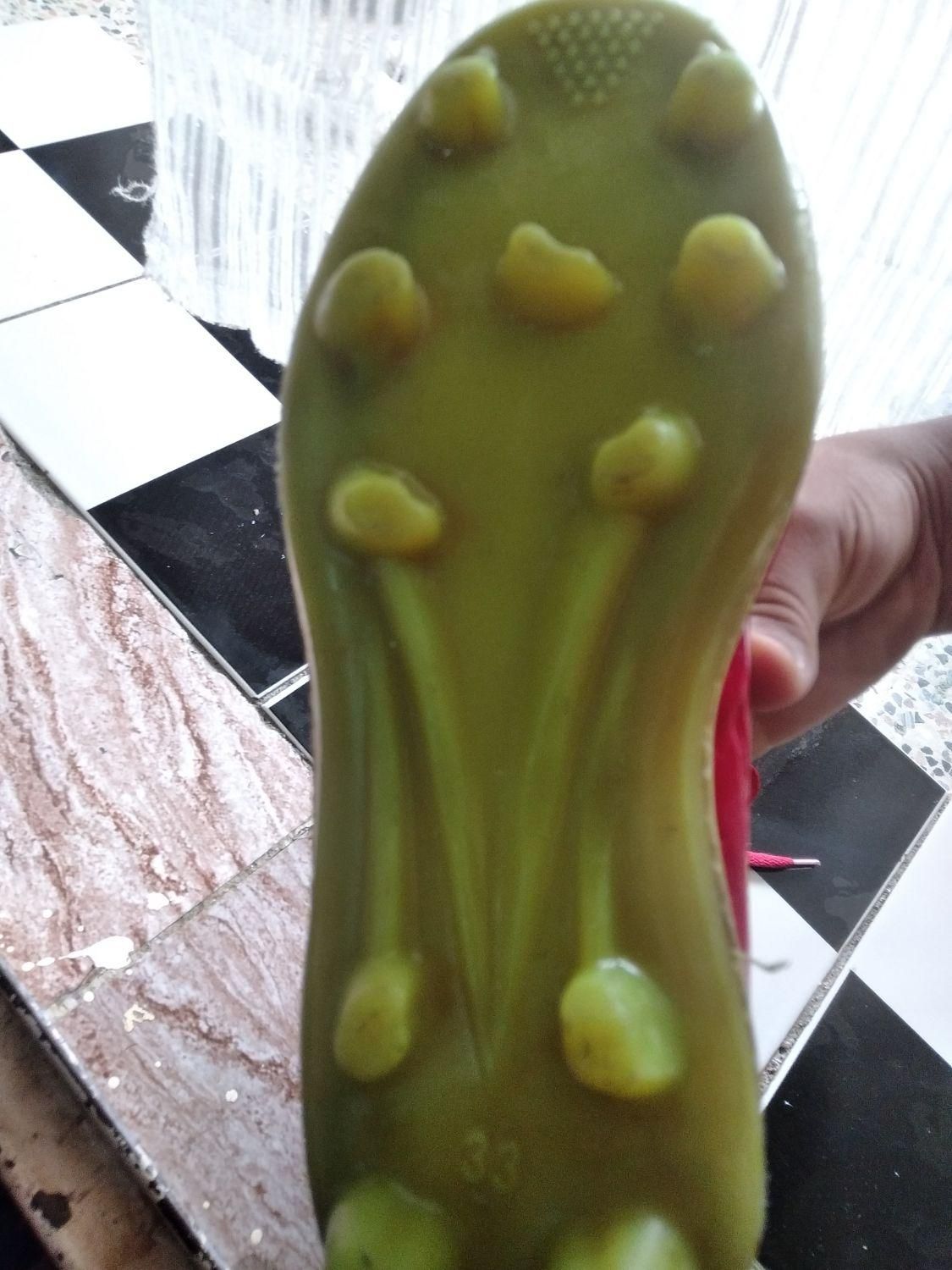 کفش ورزشی|کیف، کفش، کمربند|اندیمشک, |دیوار