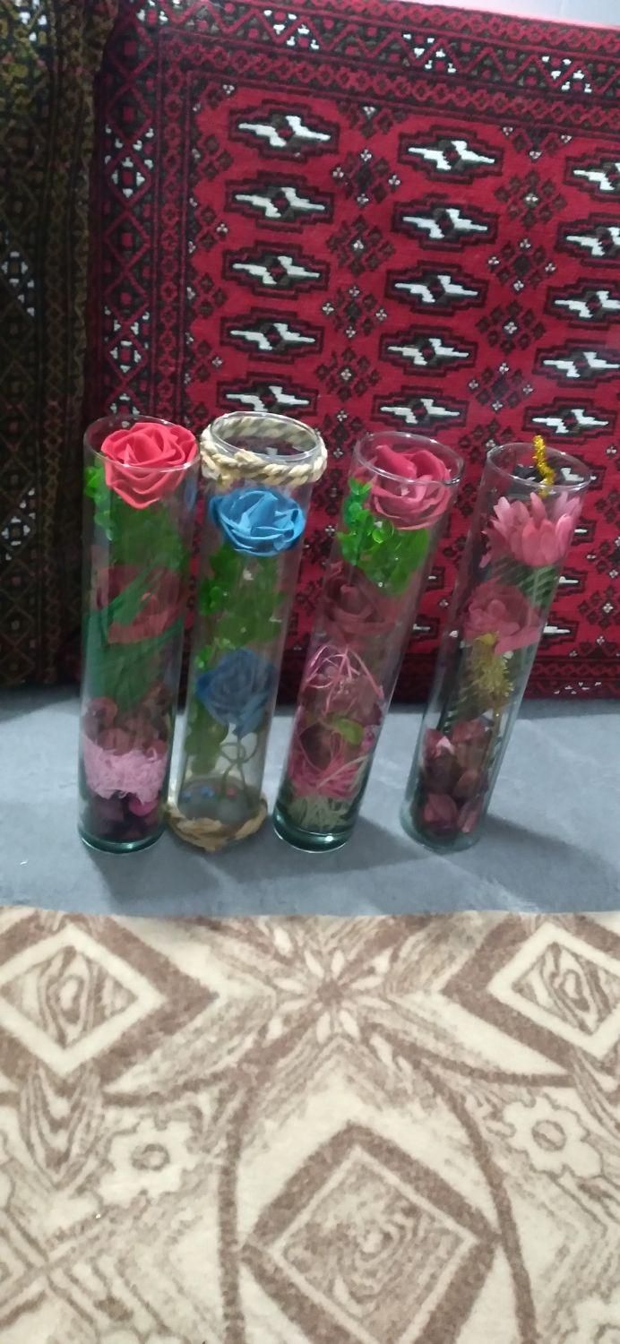 چهارتا گلدان شیشه ای تزیینی|گل مصنوعی|گرگان, |دیوار