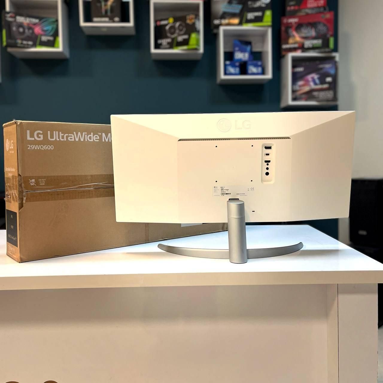مانیتور 29 اینچ اولترا واید مدل LG 29WQ600-W|قطعات و لوازم جانبی رایانه|مشهد, راهنمایی|دیوار