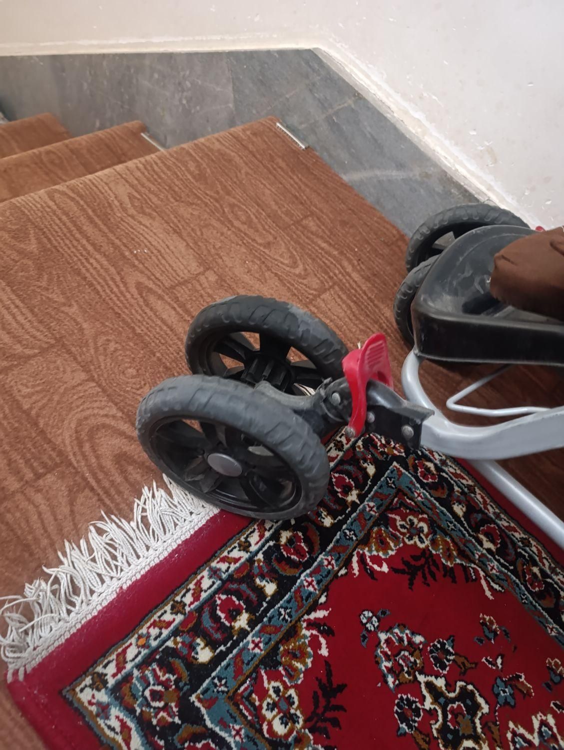 کالسکه بچه|کالسکه و لوازم جانبی|ساوه, |دیوار