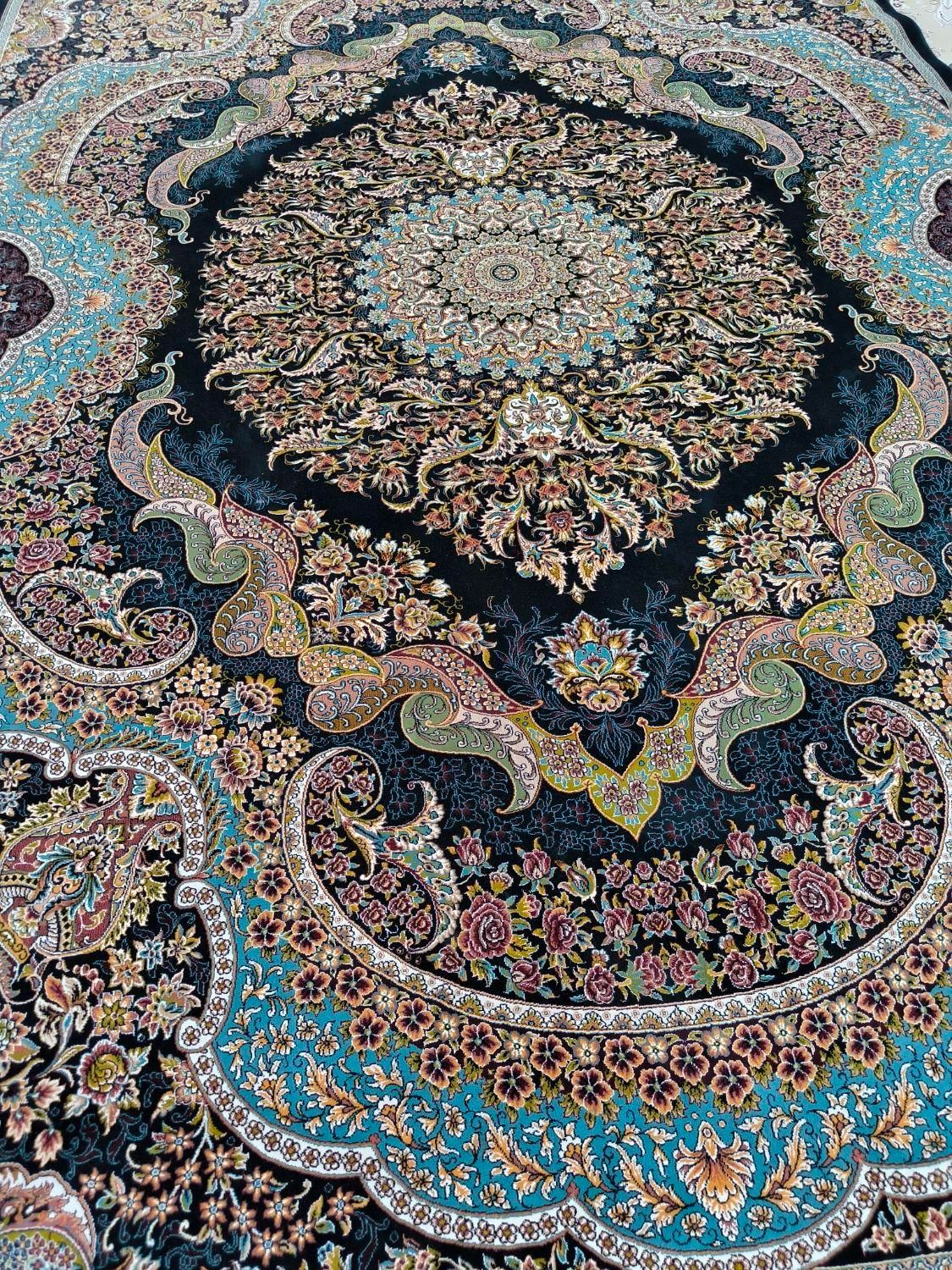جفت ۹متری ۷۰۰شانه ۲۵۵۰ تراکم سرمه ای جنس خوب|فرش|اصفهان, شاهد|دیوار